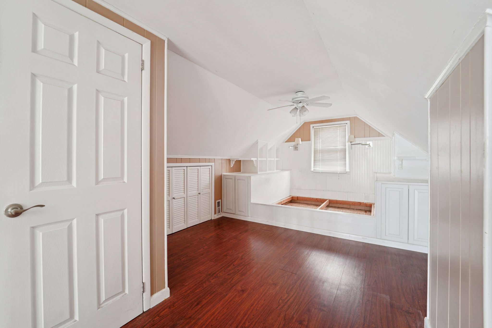 Olive Ave-S1302-023.jpg