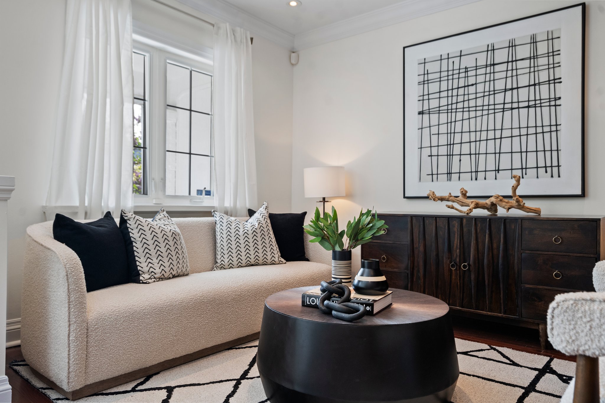 187 Pickering St Toronto, ON M4E 3J9