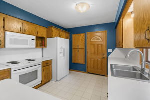  Photo 30