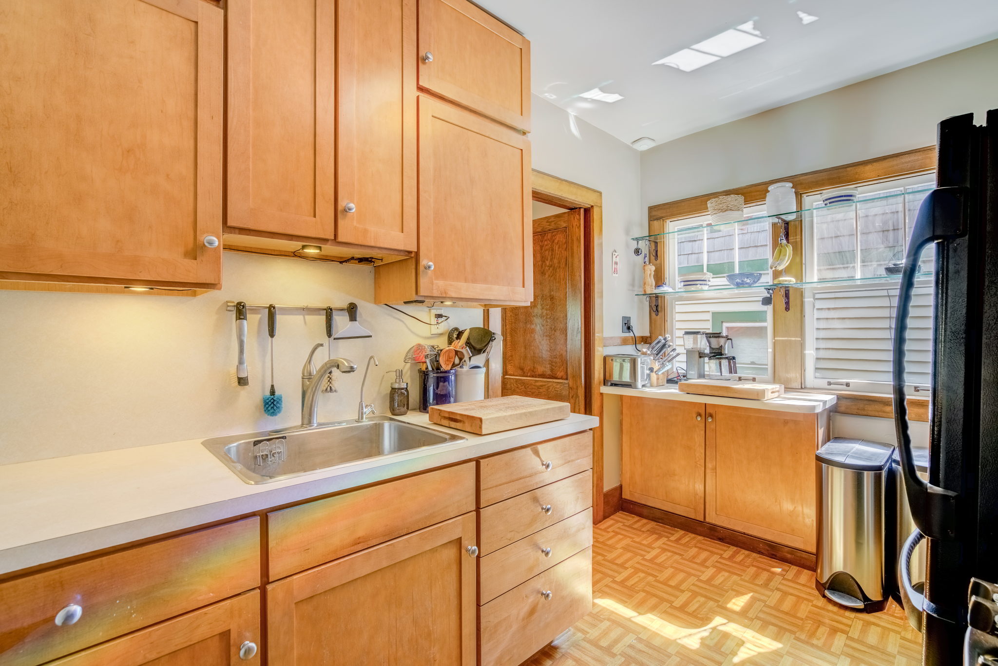 11 Kitchen