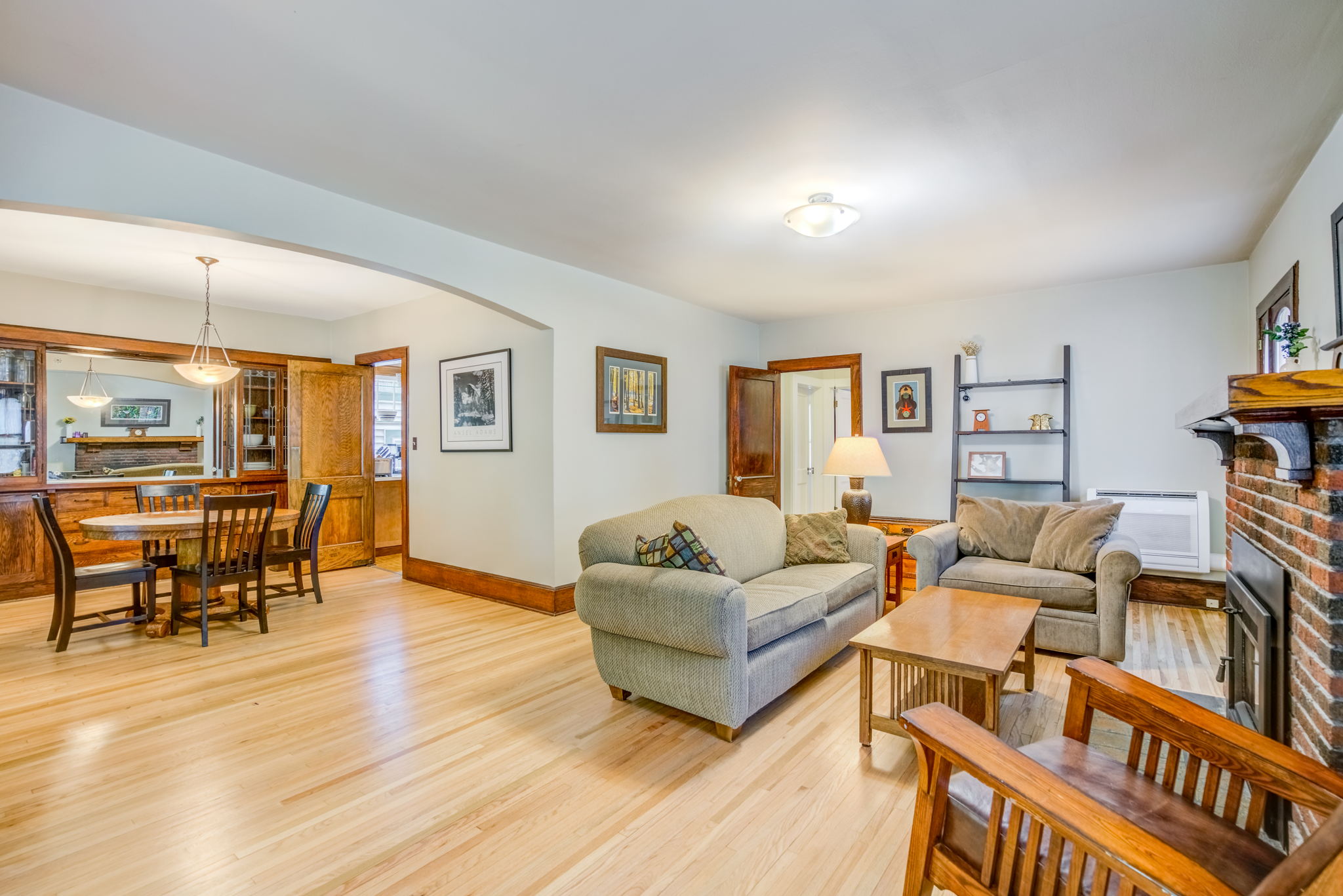 4 Living Room/Dining Room