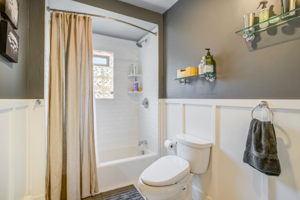 14 Bathroom 2