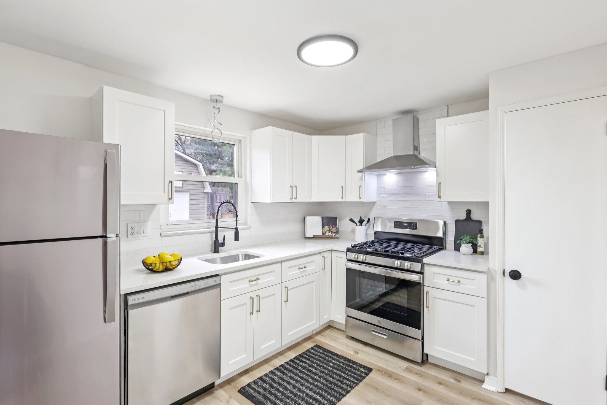 Atkinson Pl-S0503-022.jpg