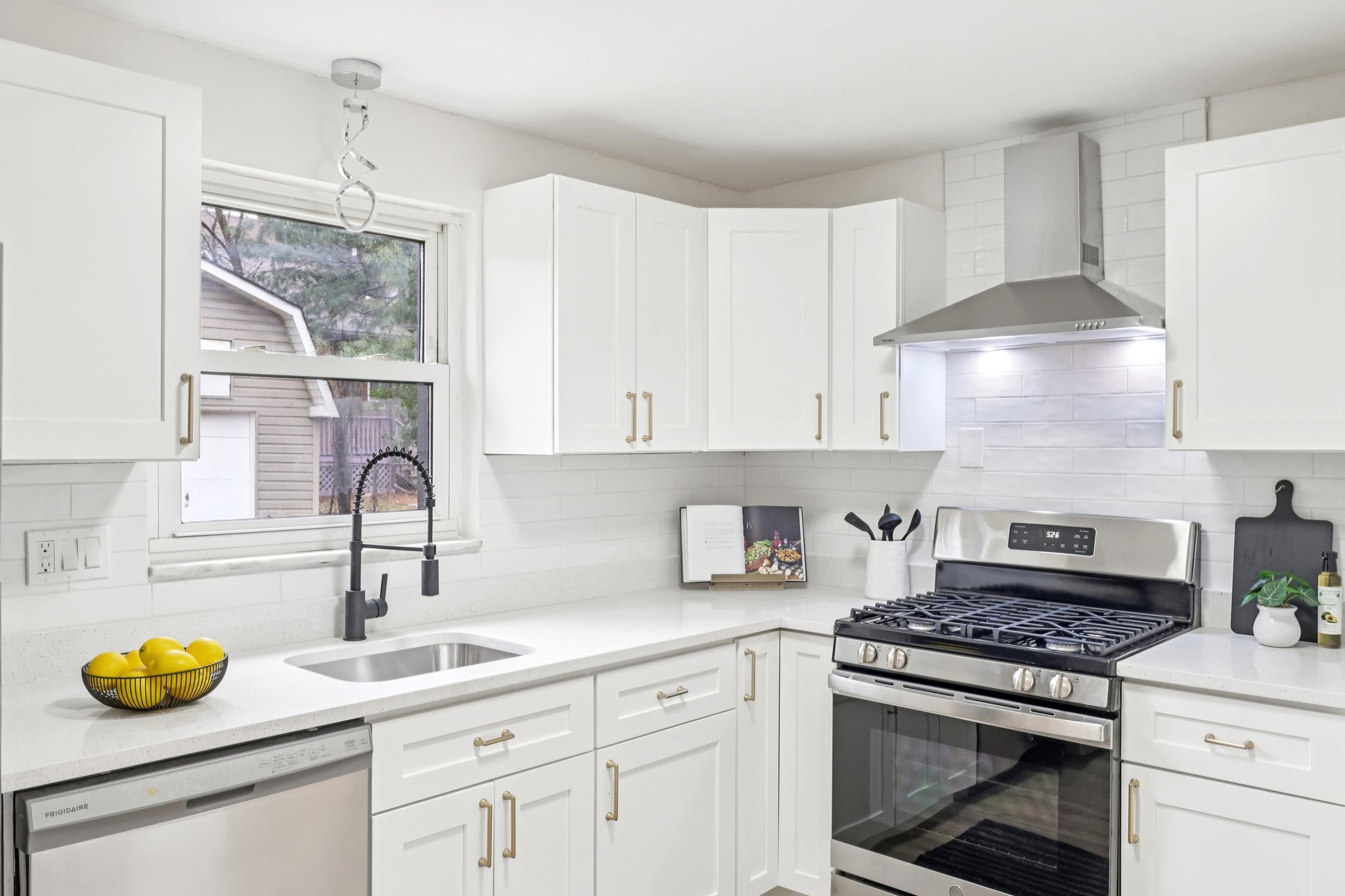 Atkinson Pl-S0503-024.jpg