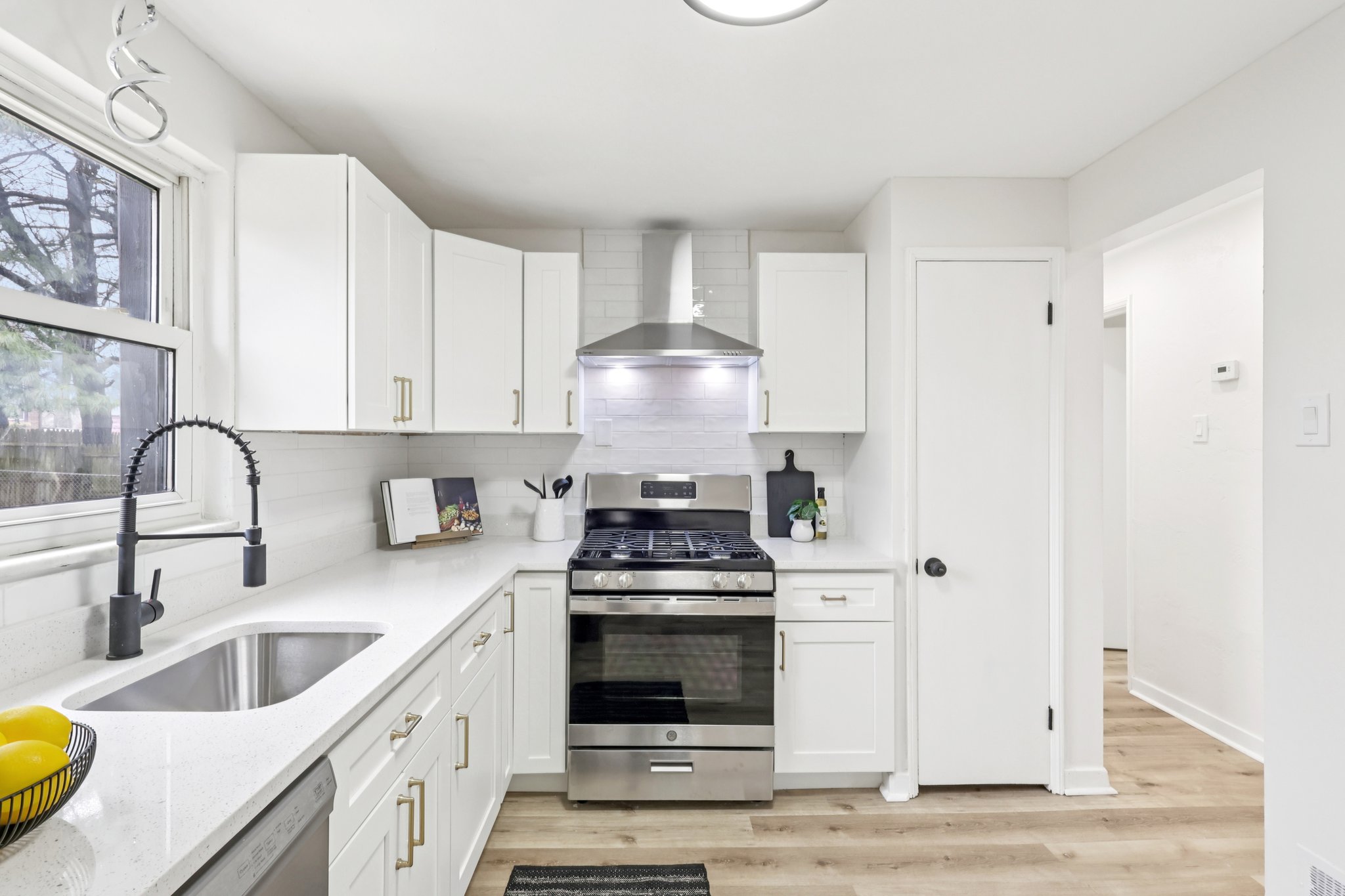 Atkinson Pl-S0503-026.jpg