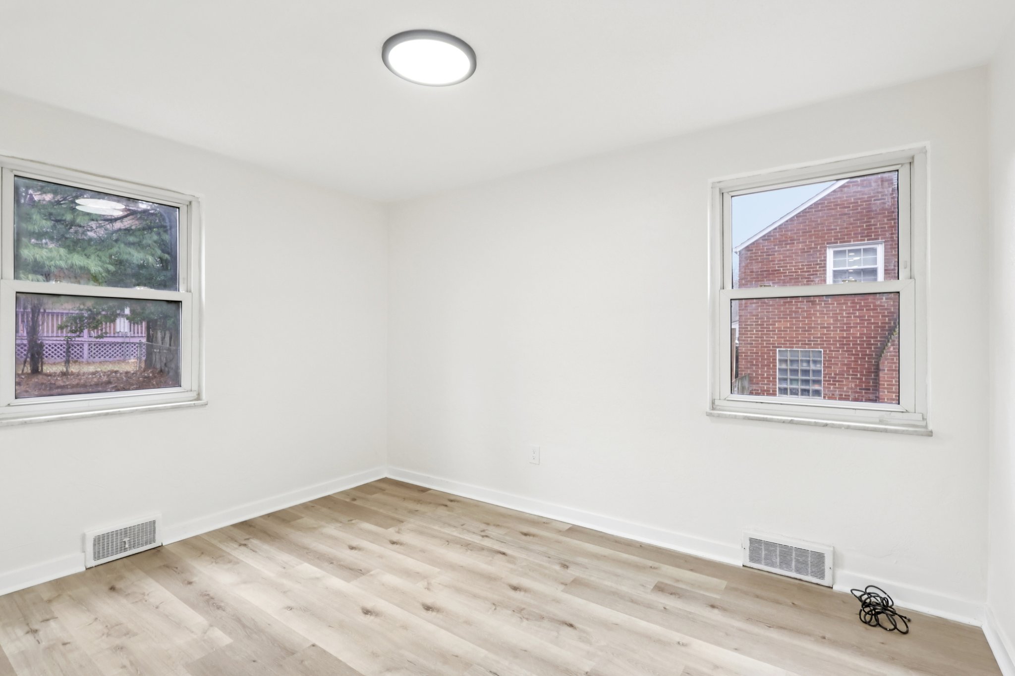 Atkinson Pl-S0503-039.jpg