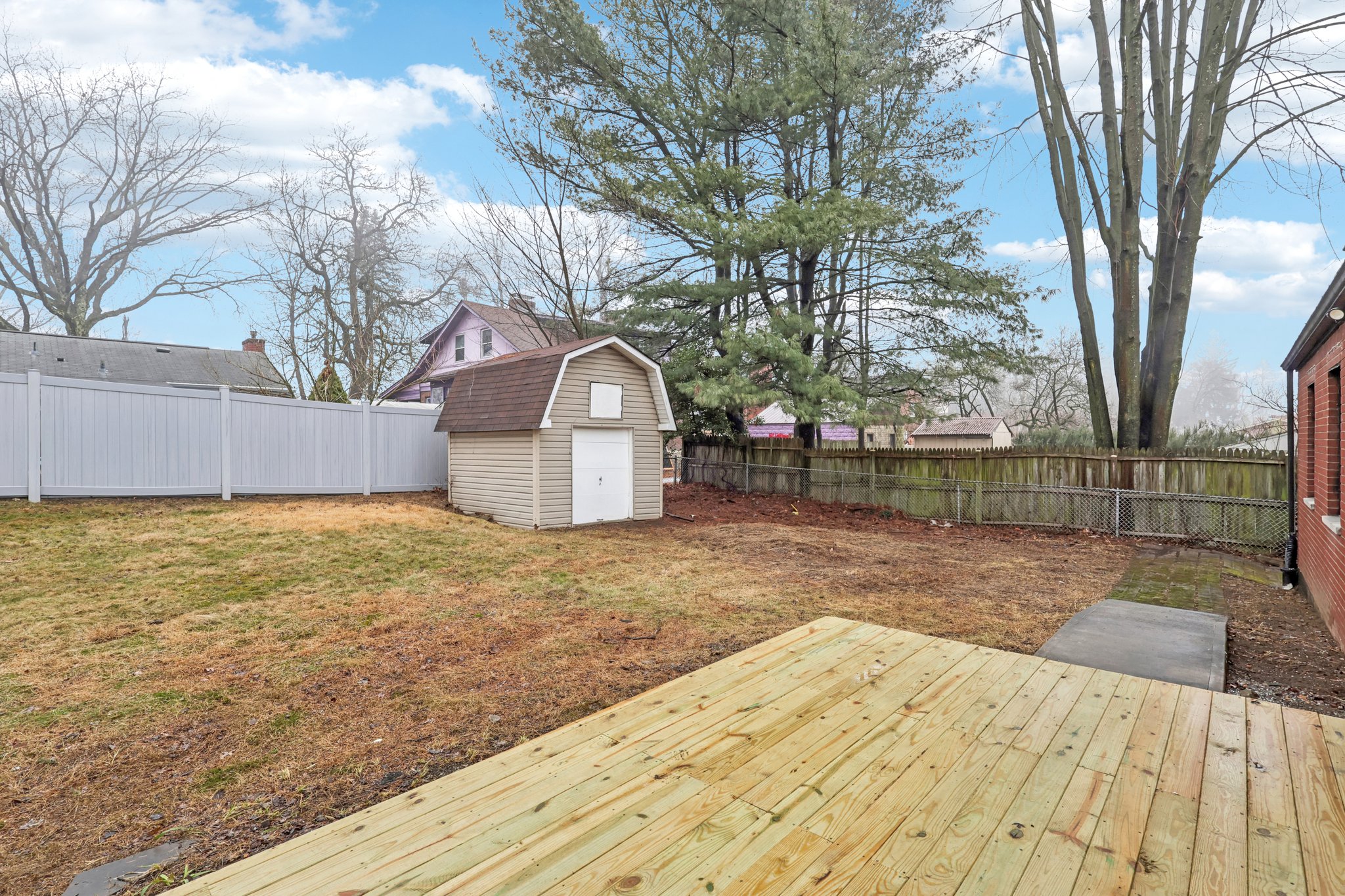 Atkinson Pl-S0503-052.jpg