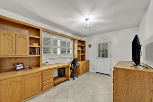  Photo 48