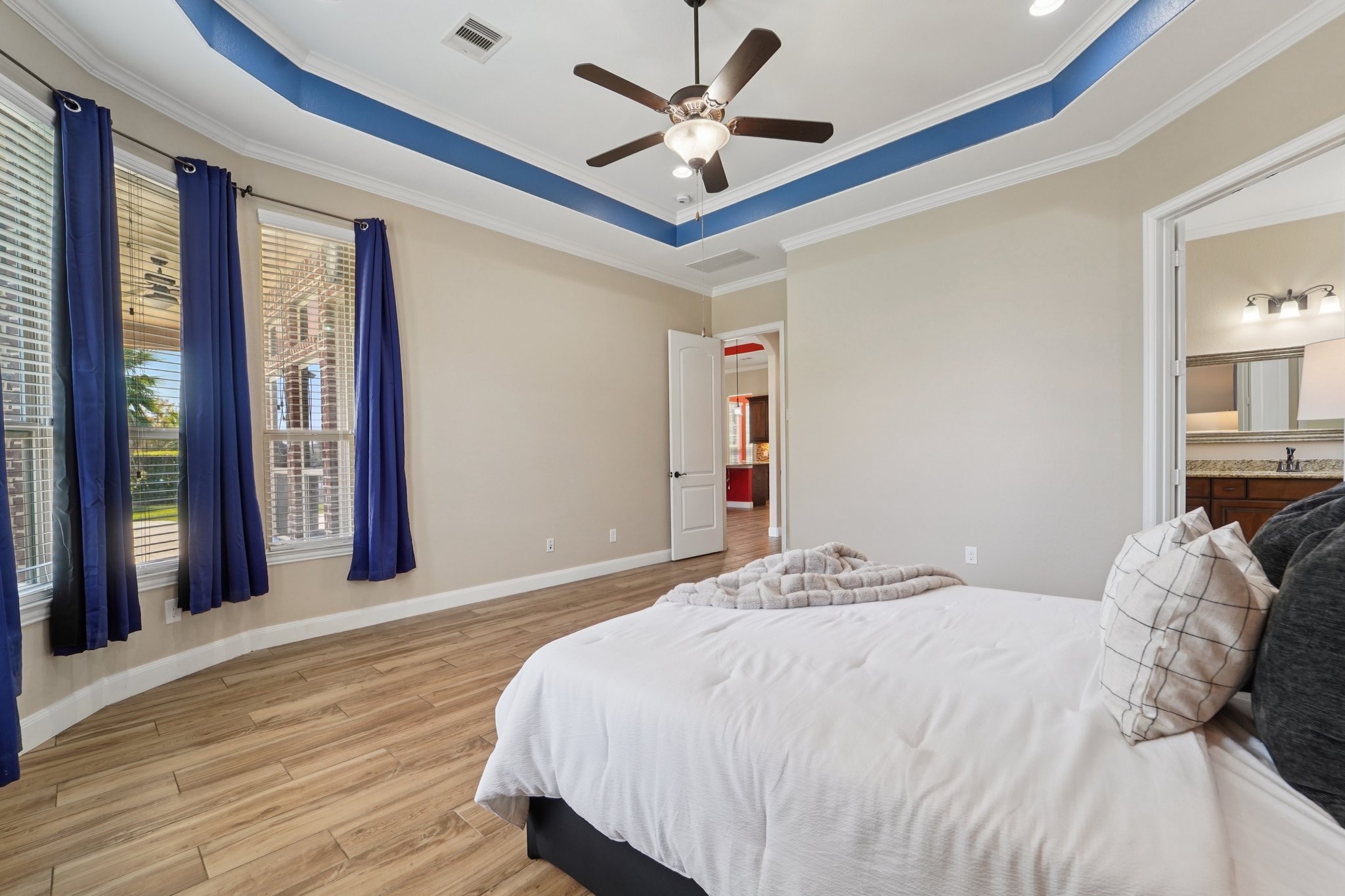 Rend Lake Dr-S1009-021.jpg