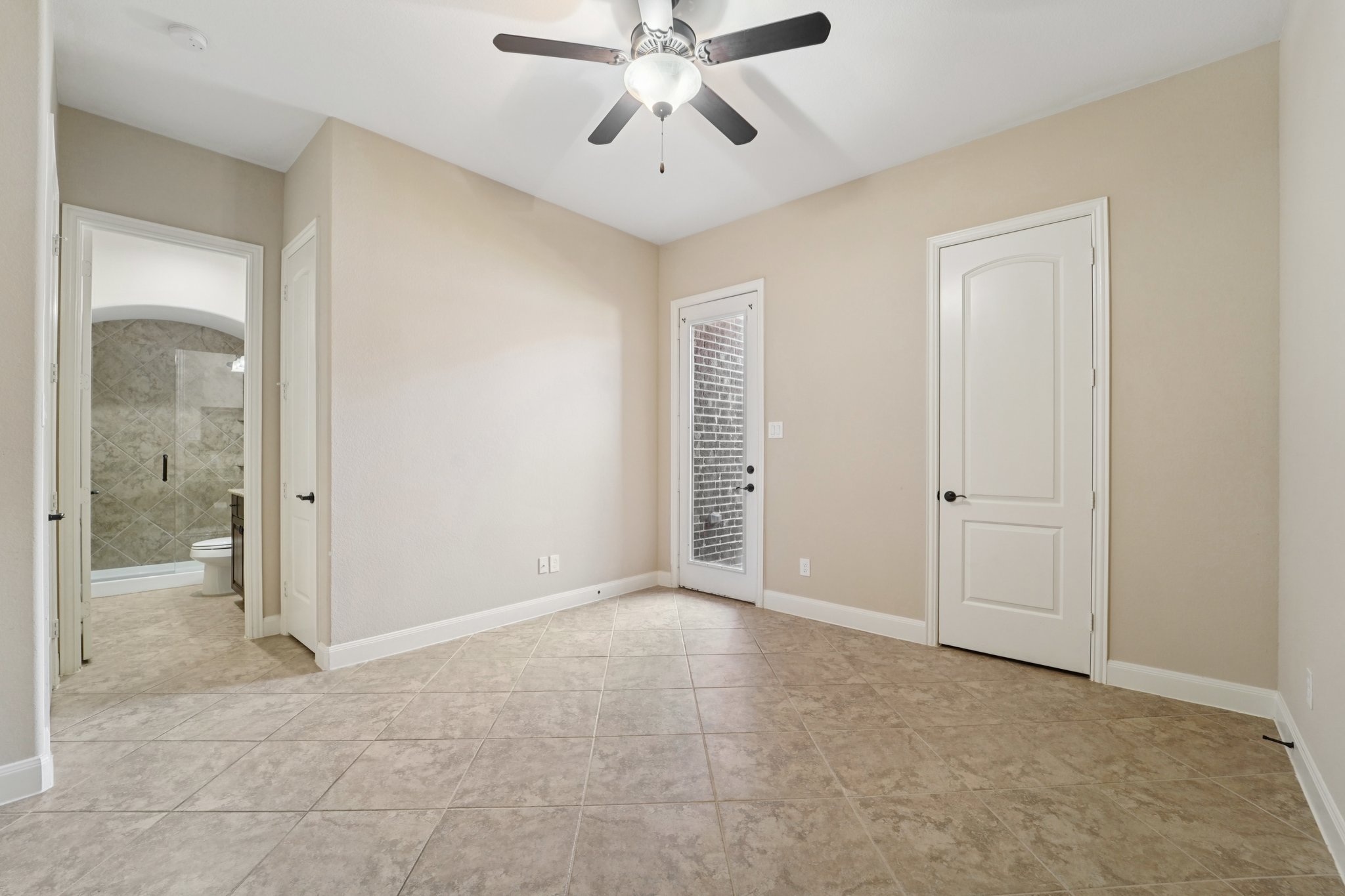 Rend Lake Dr-S1009-031.jpg