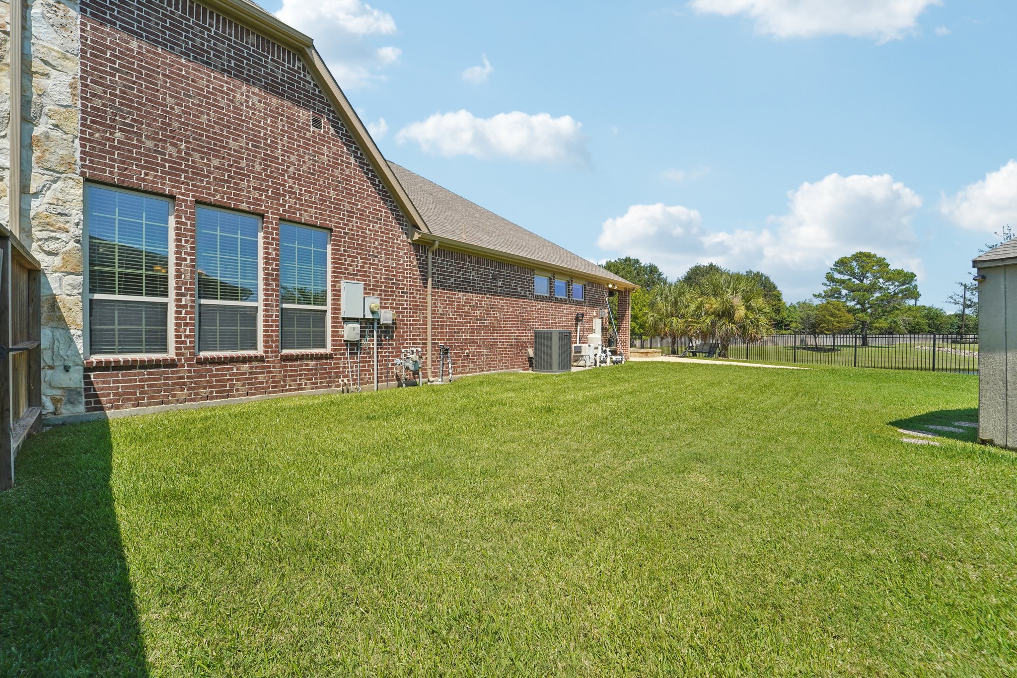 Rend Lake Dr-S1009-043.jpg