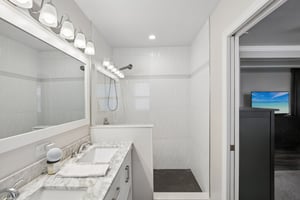 1872 Hunt Ln-S0505-024.jpg