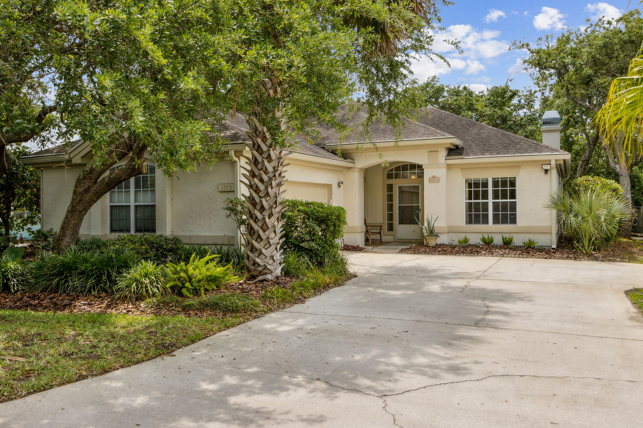 Welcome to 1872 Oceanside Ln