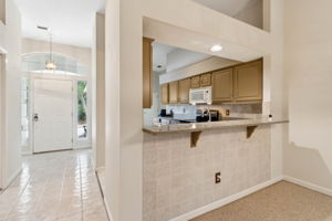 Kitchen/Foyer