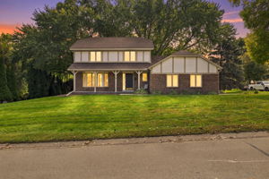  Photo 0