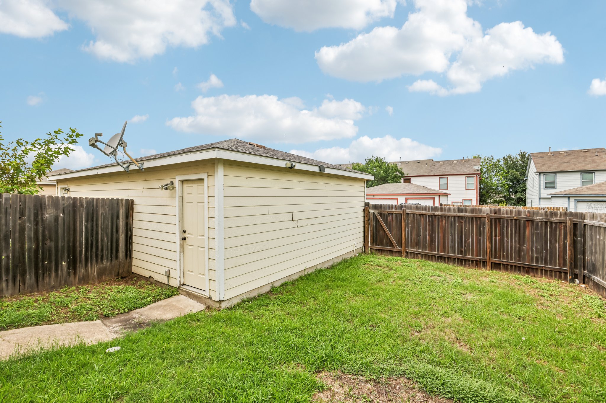 Imperial Eagle Ln-S1806-038.jpg