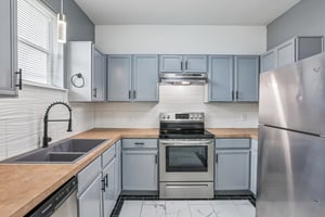 Imperial Eagle Ln-S1806-020.jpg