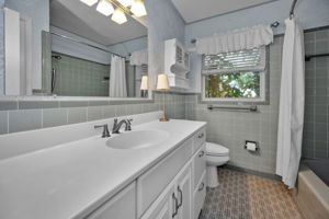 Bathroom2