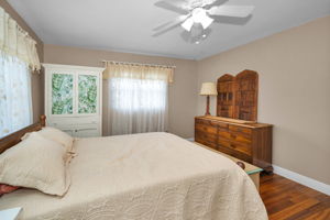 Primary Bedroom1b