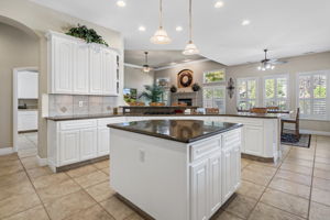 Beautiful and bright open kitchen