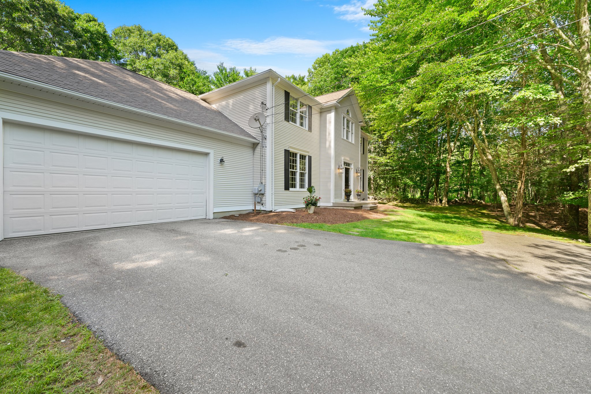 1875 Middle Rd, East Greenwich, RI 02818, USA Photo 4