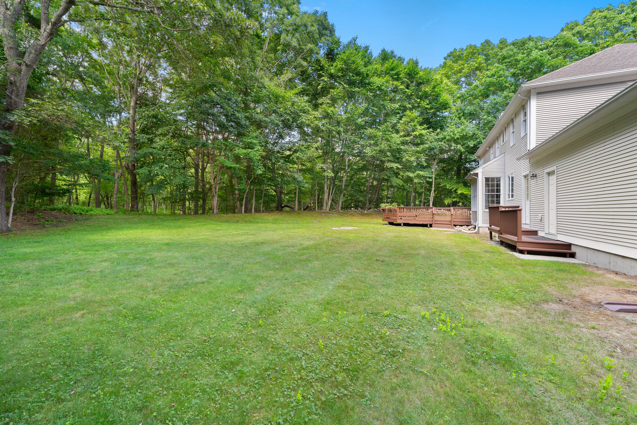 1875 Middle Rd, East Greenwich, RI 02818, USA Photo 6