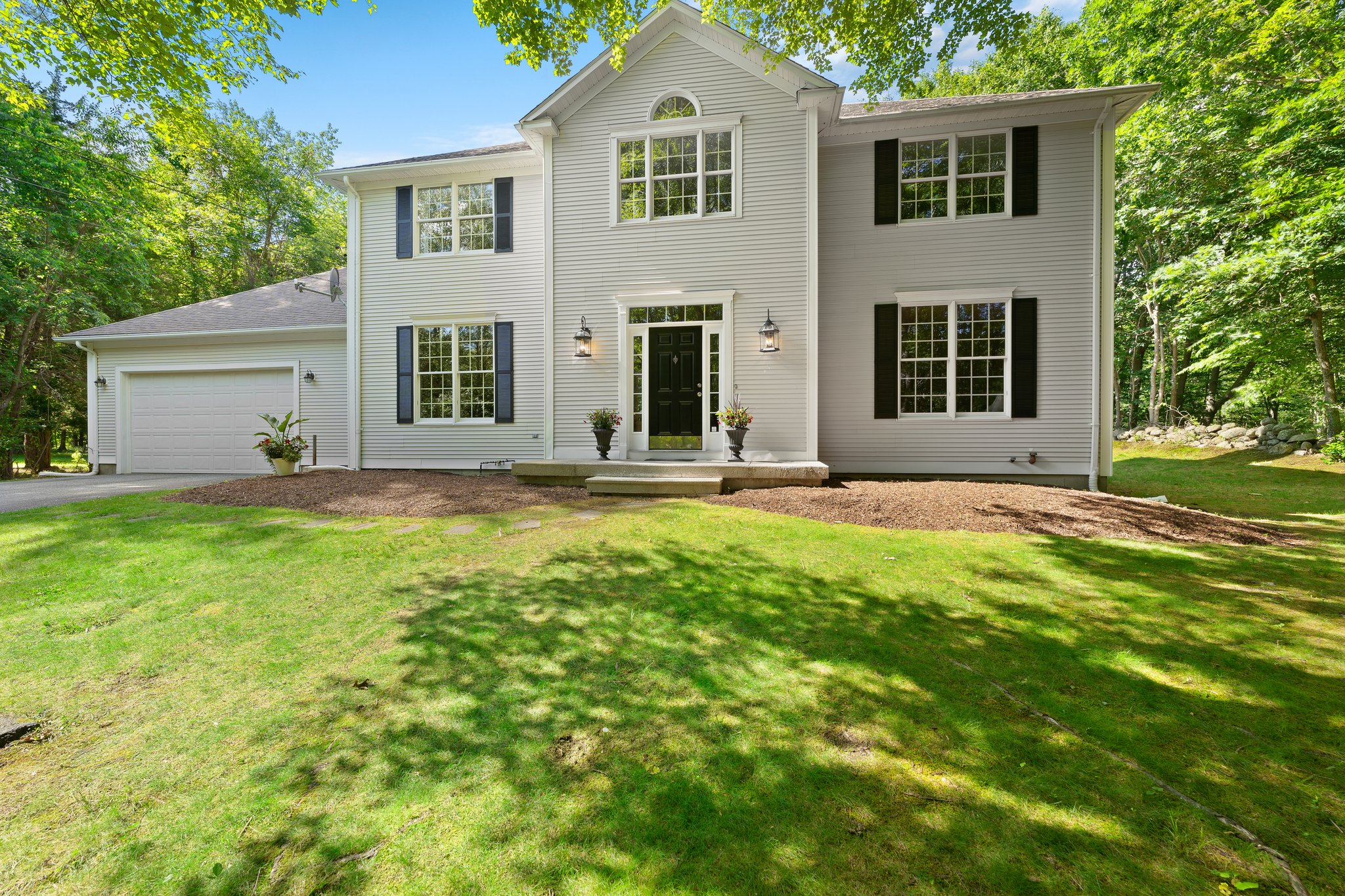 1875 Middle Rd, East Greenwich, RI 02818, USA Photo 2