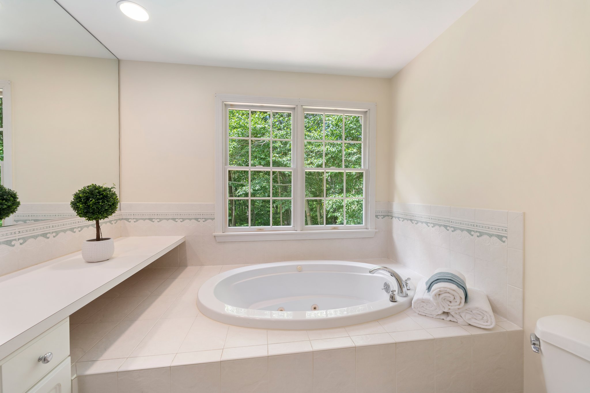1875 Middle Rd, East Greenwich, RI 02818, USA Photo 35