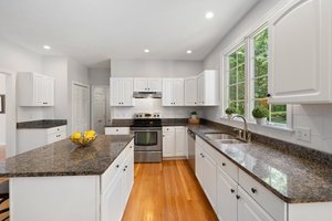 1875 Middle Rd, East Greenwich, RI 02818, USA Photo 12