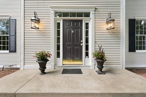 1875 Middle Rd, East Greenwich, RI 02818, USA Photo 2