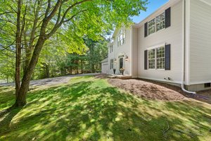 1875 Middle Rd, East Greenwich, RI 02818, USA Photo 48
