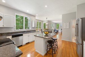 1875 Middle Rd, East Greenwich, RI 02818, USA Photo 11