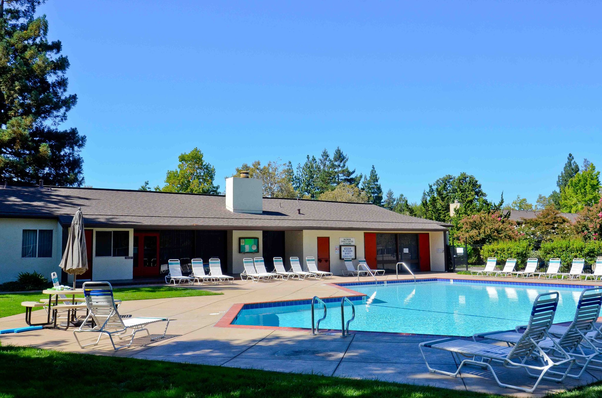 Clubhouse & Pool