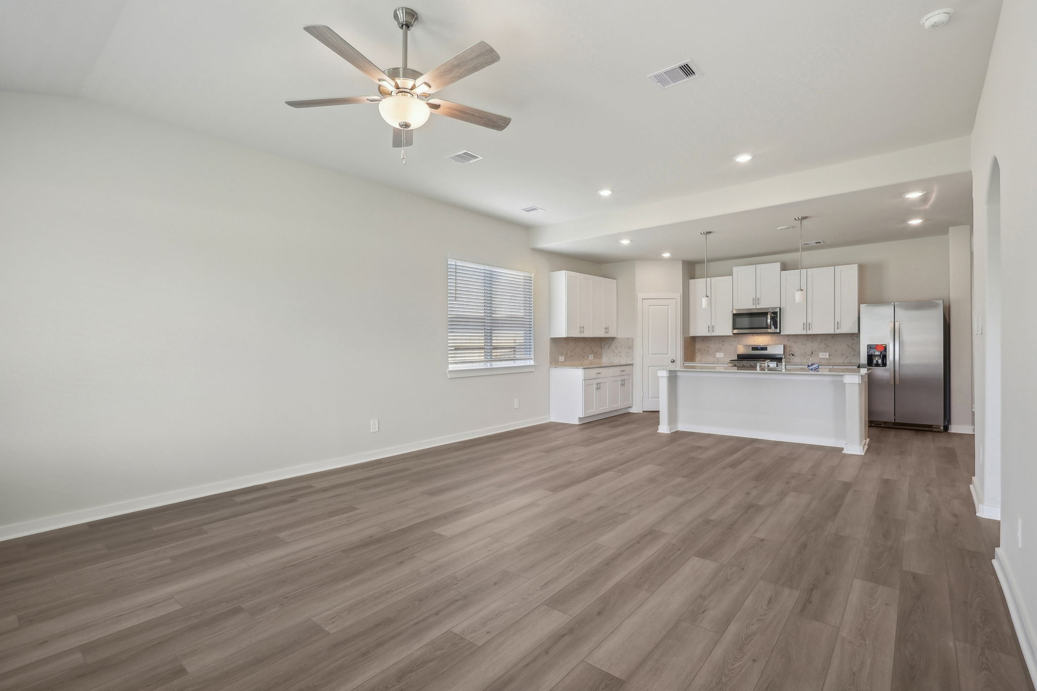 Houston - Landing Meadows - 18772 Bliss Pl, New Caney, TX 77357 - 005