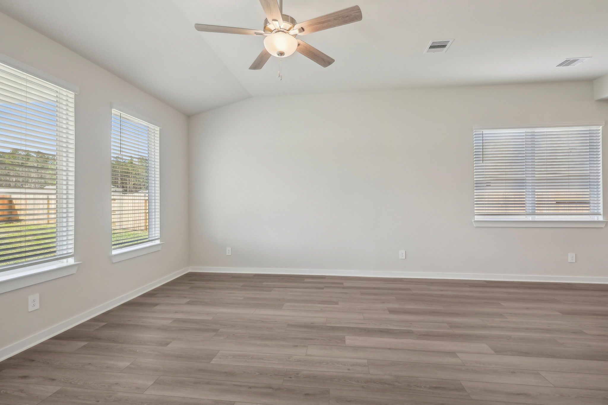Houston - Landing Meadows - 18772 Bliss Pl, New Caney, TX 77357 - 006