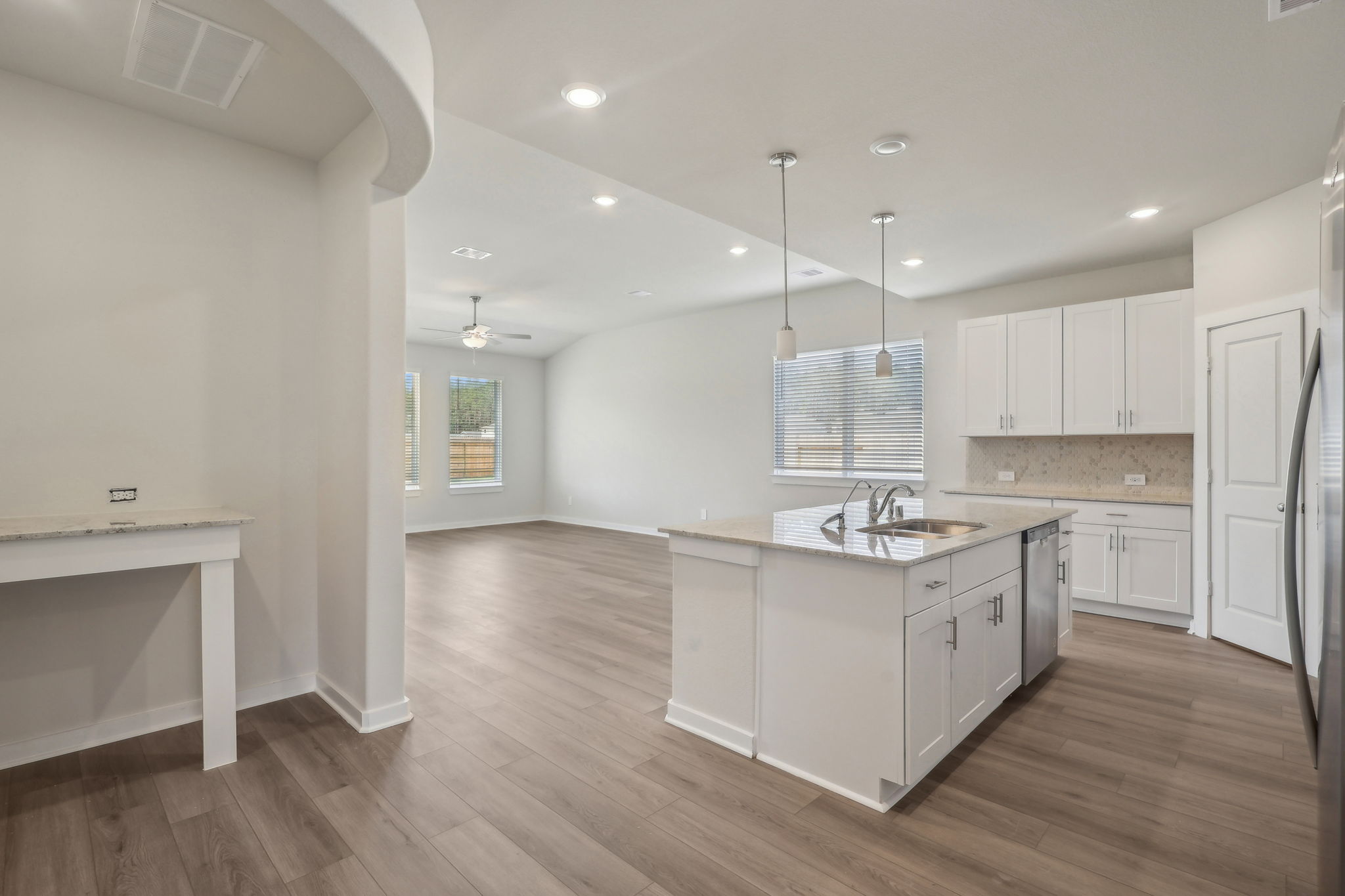 Houston - Landing Meadows - 18772 Bliss Pl, New Caney, TX 77357 - 009
