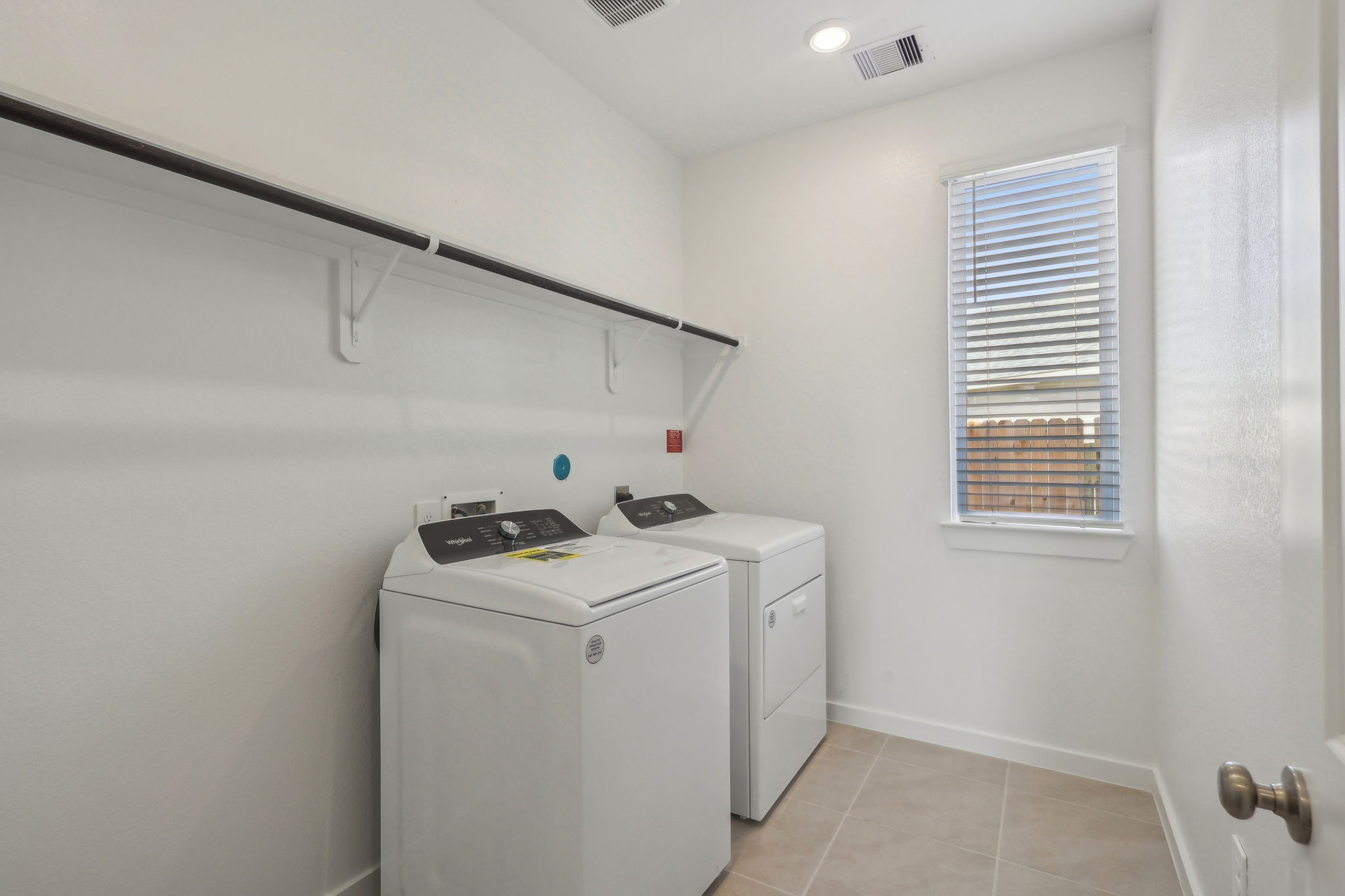 Houston - Landing Meadows - 18772 Bliss Pl, New Caney, TX 77357 - 016