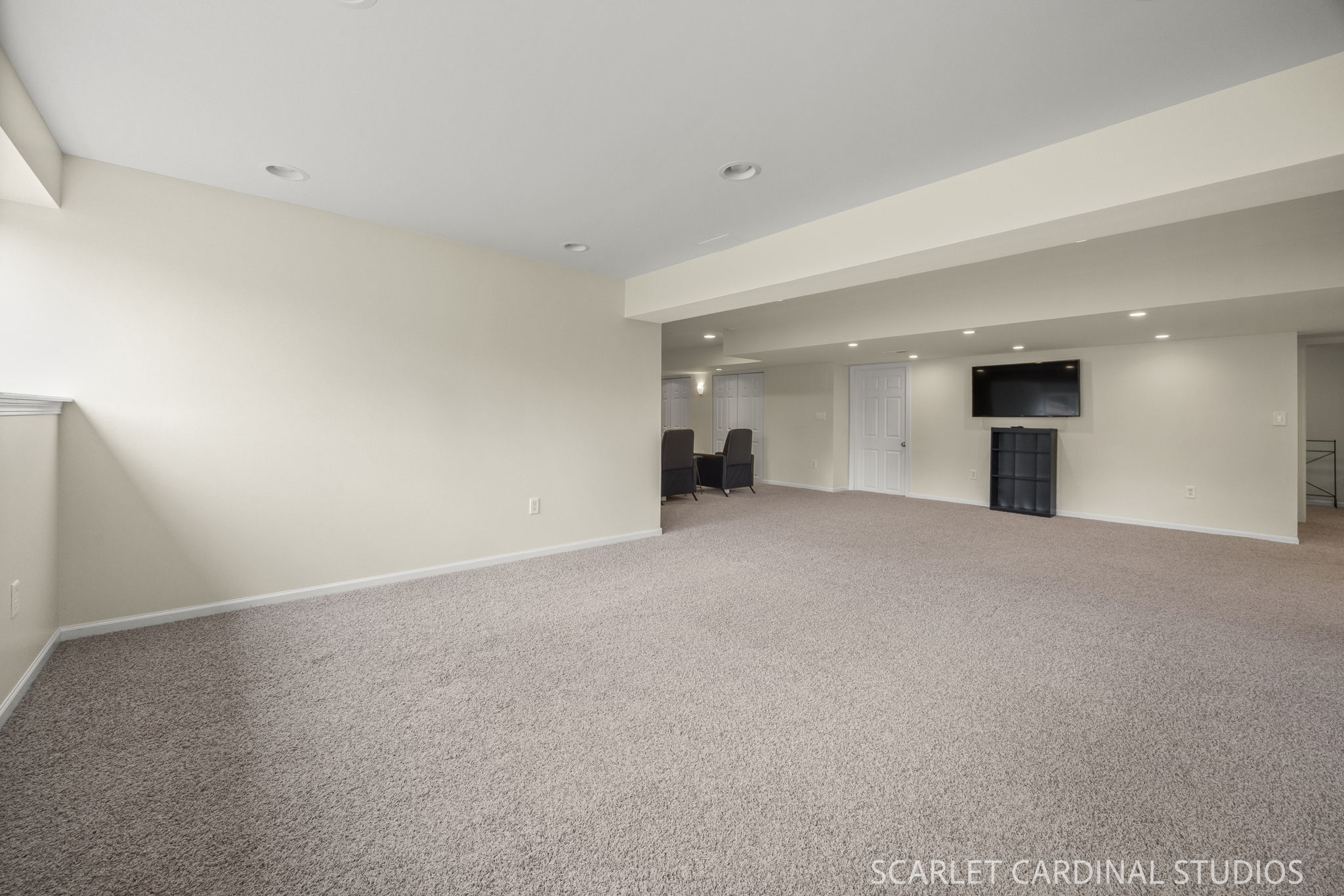  Photo 32