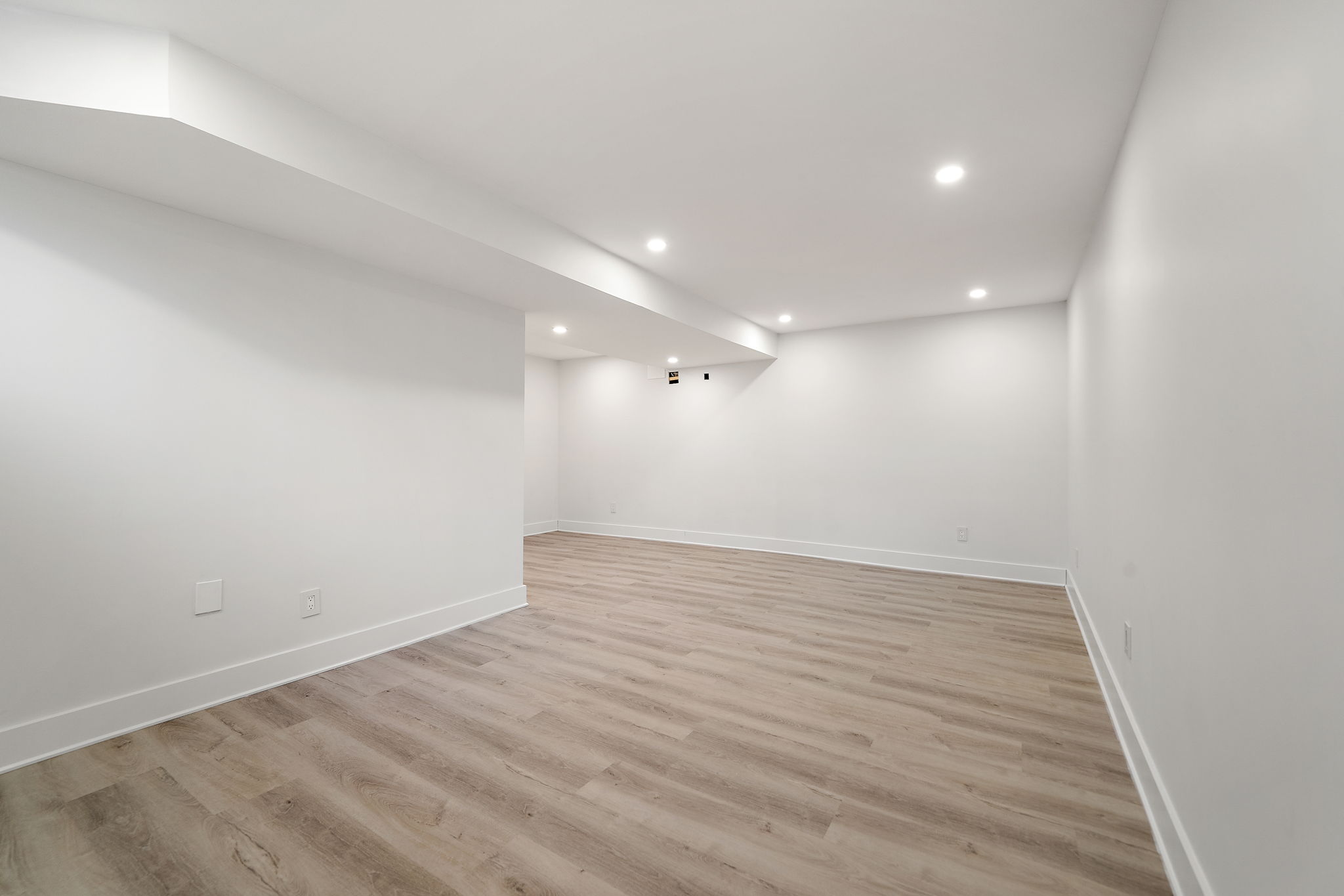 188 Av Kensington, Beaconsfield, QC H9W 2J3 Montreal Real Estate