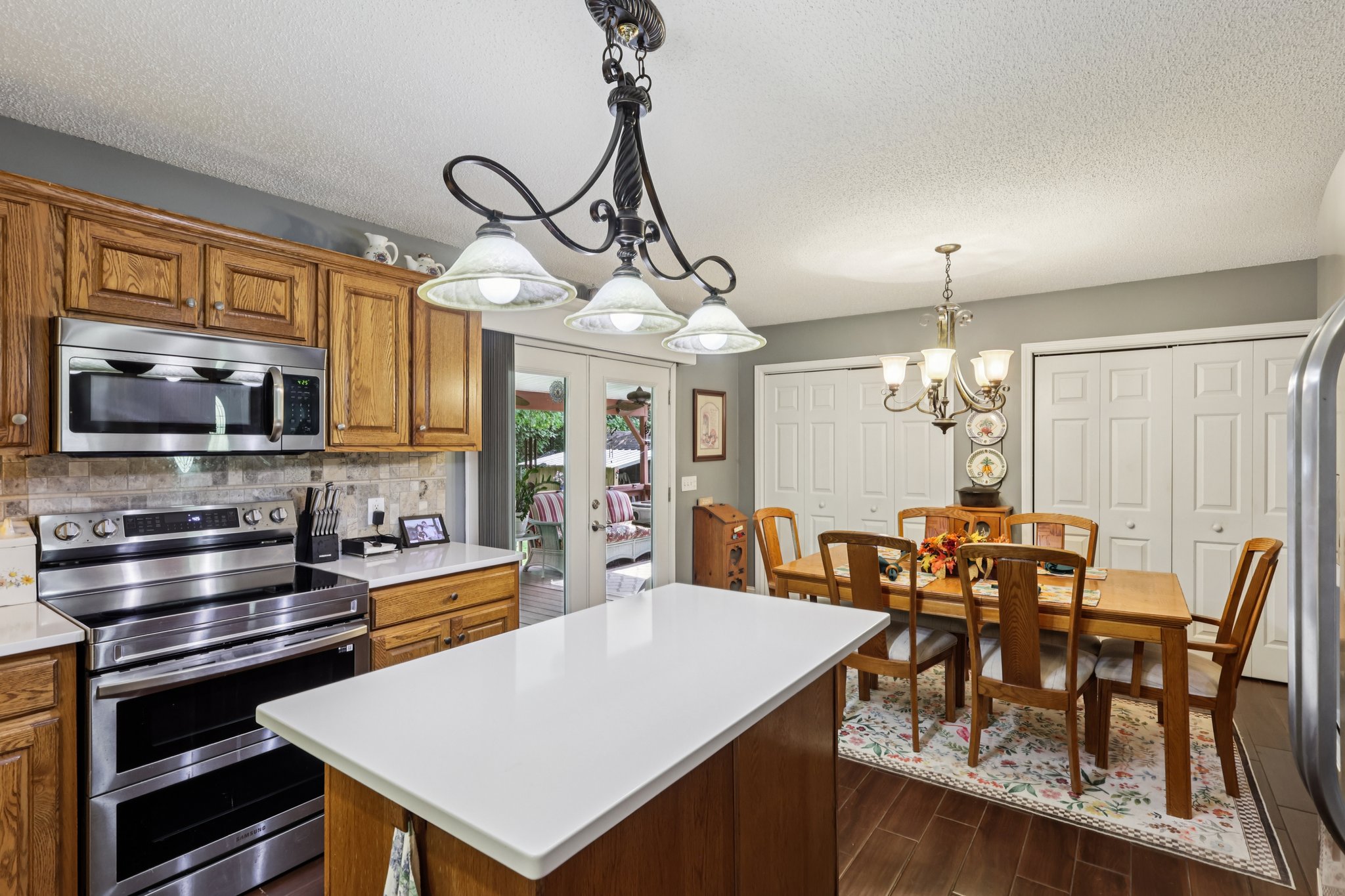 Delwood Court-S2608-019.jpg