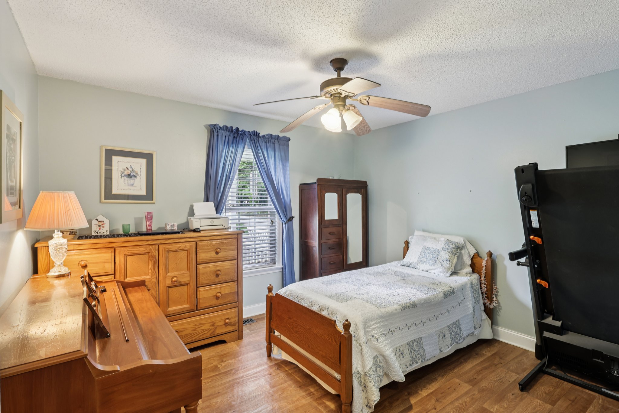 Delwood Court-S2608-028.jpg