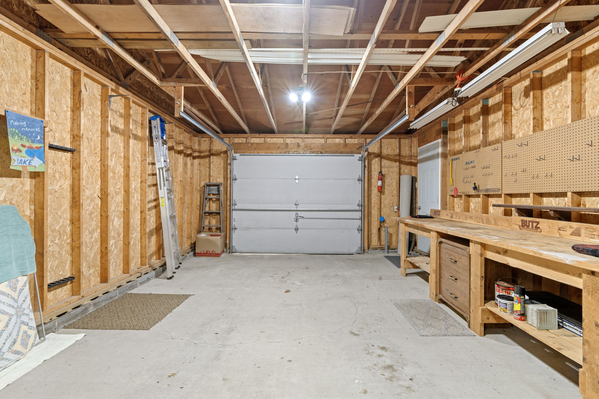 Photo 38