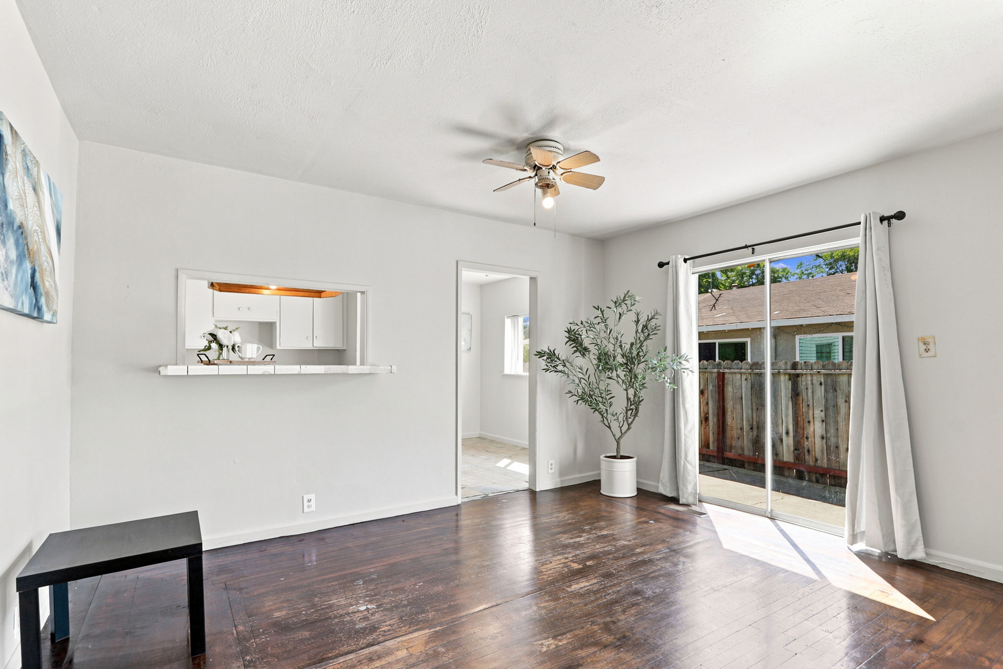 014_F8_188 N 18th St