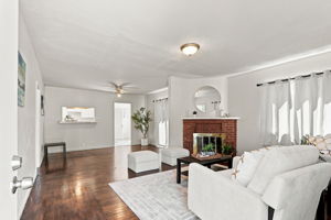 006_F8_188 N 18th St