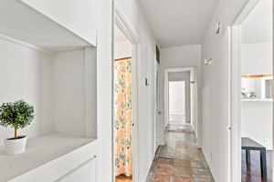 022_F8_188 N 18th St