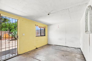 039_F8_188 N 18th St