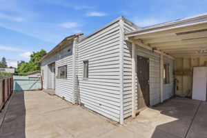 044_F8_188 N 18th St