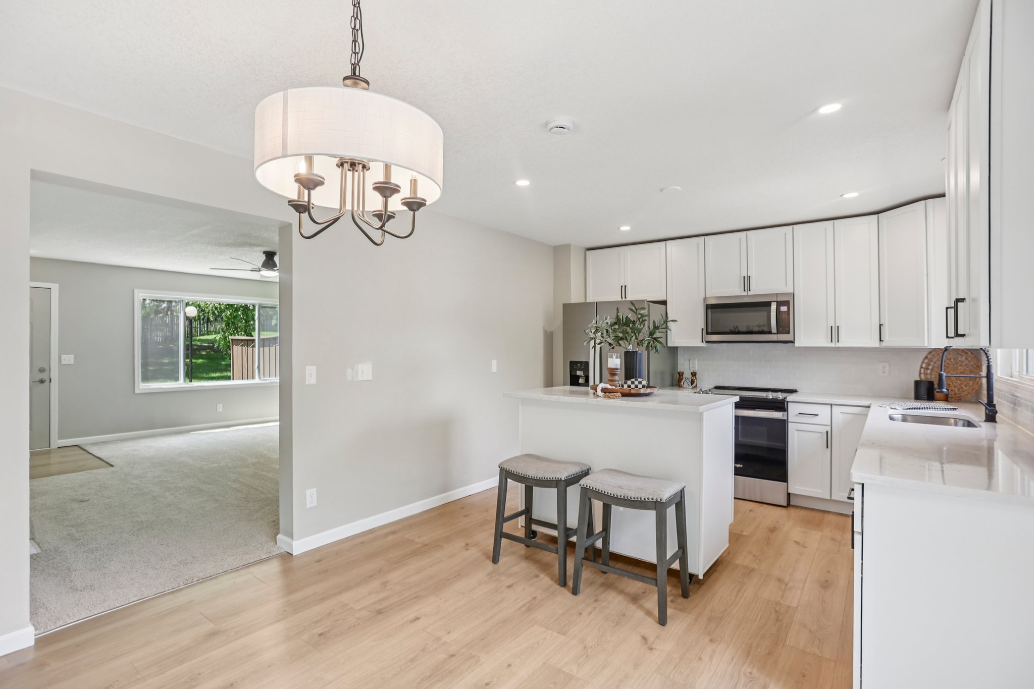 River Woods Ln-S2907-011.jpg