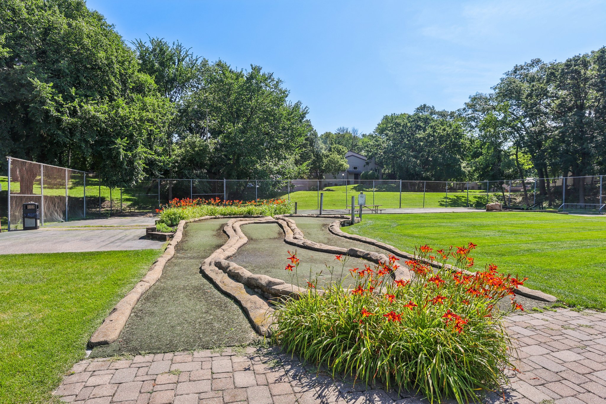 River Woods Ln-2907-904.jpg