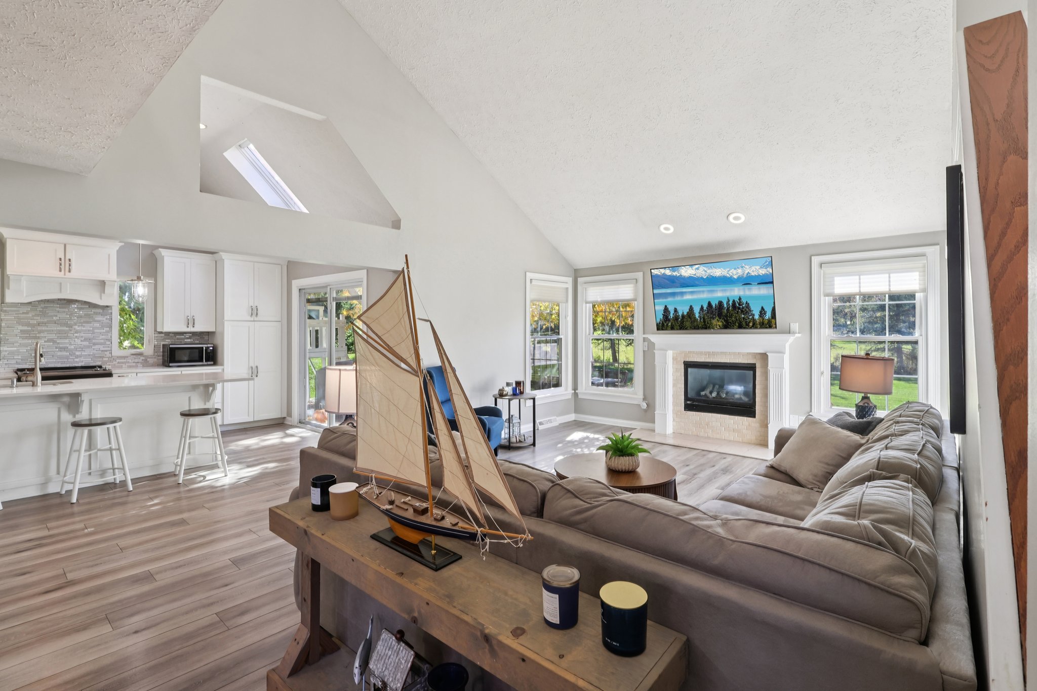 W Sturbridge Dr-S2910-013.jpg